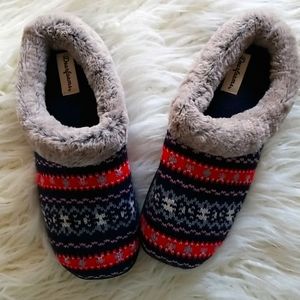 Dearforms slippers size Large (9-10)
